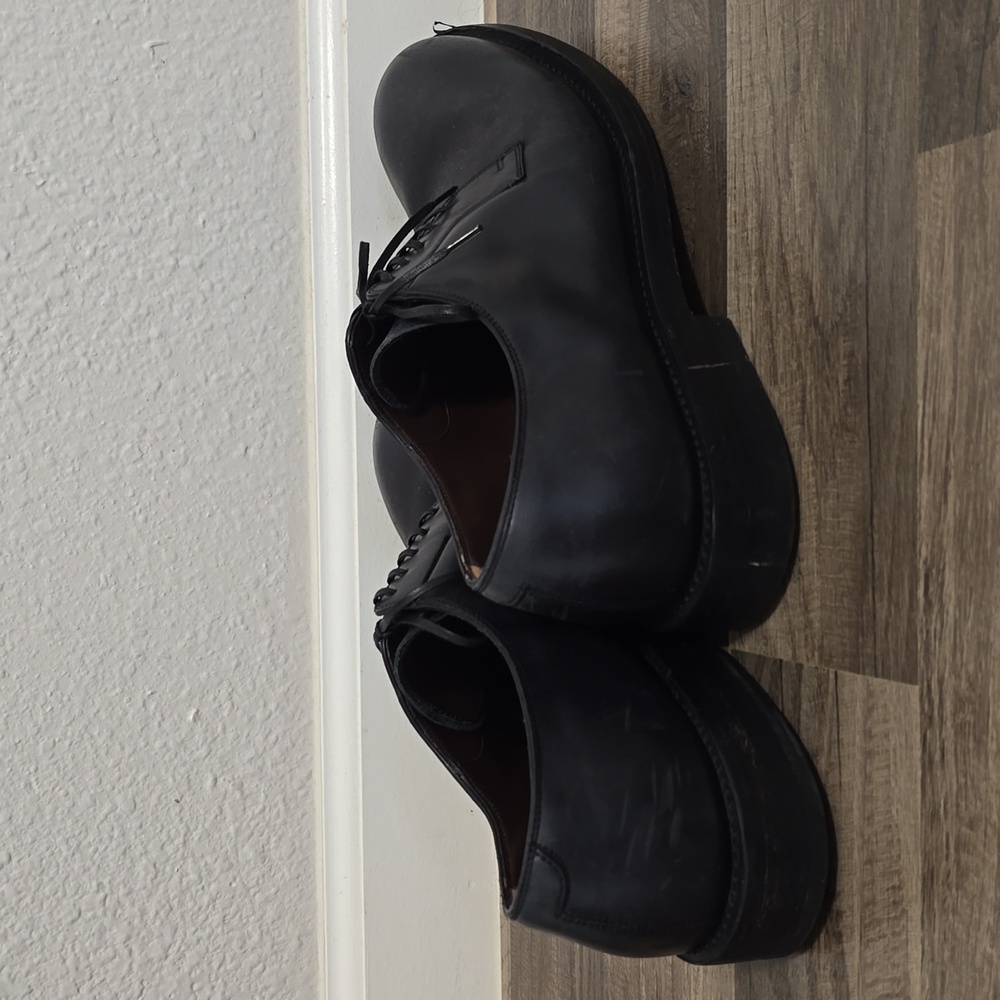 Salvatore Ferragamo Men's Dress Shoes - Picture 4 of 8